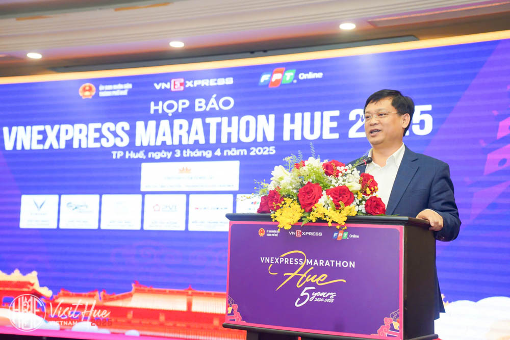 Giảy chạy VnExpress Marathon Huế 2025 - Hành trình 5 năm gắn kết cố đô