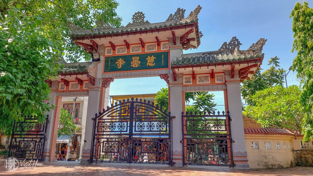 Chùa Từ Đàm - Cổ kính giữa lòng Cố đô