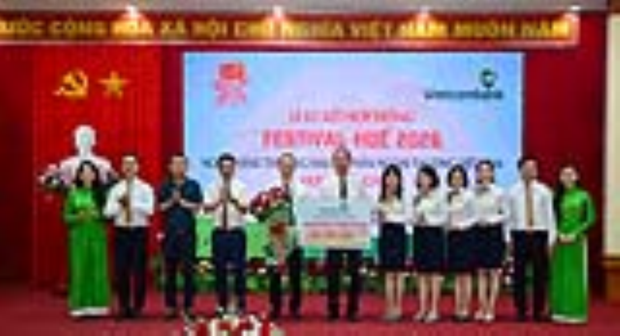 Vietcombank tiếp tục đồng hành cùng Festival Huế 2026 với danh vị “Nhà tài trợ Đồng”