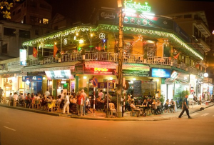DMZ Bar – Sôi động giữa lòng Cố đô